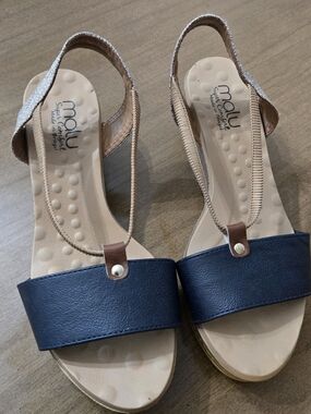 Malu Navy & Tan Slingback Comfort Sandals